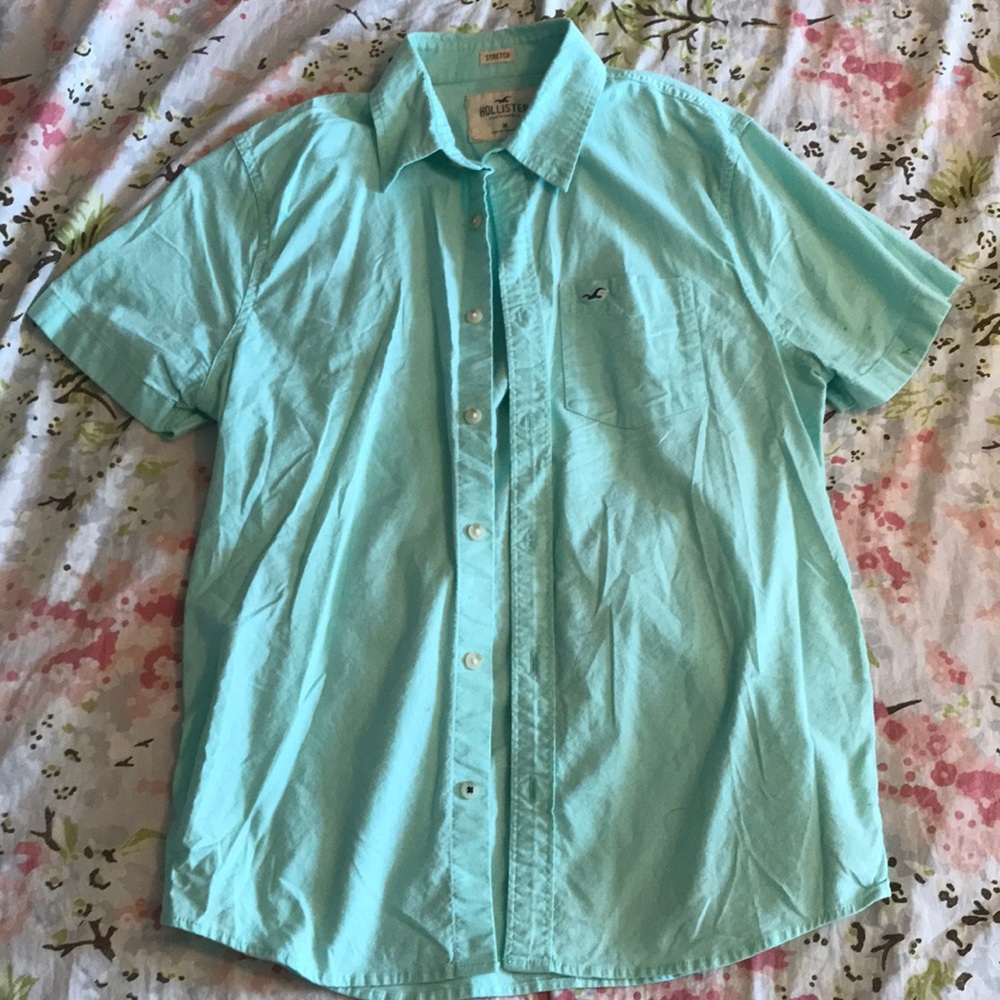 Stretch fit men’s button-down